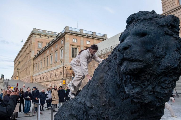 Dance performance (C) Federico Feusi